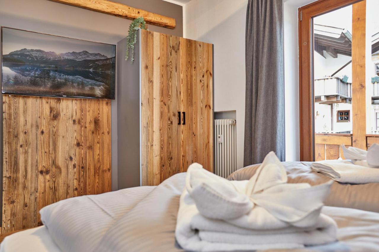 Alpis Ferienwohnung Garmisch-Partenkirchen Exteriér fotografie